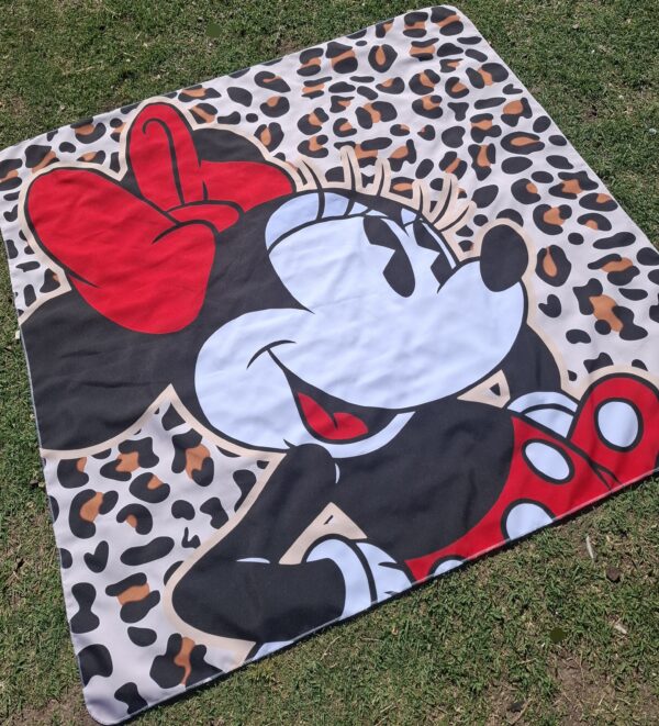 Lona Minnie Print